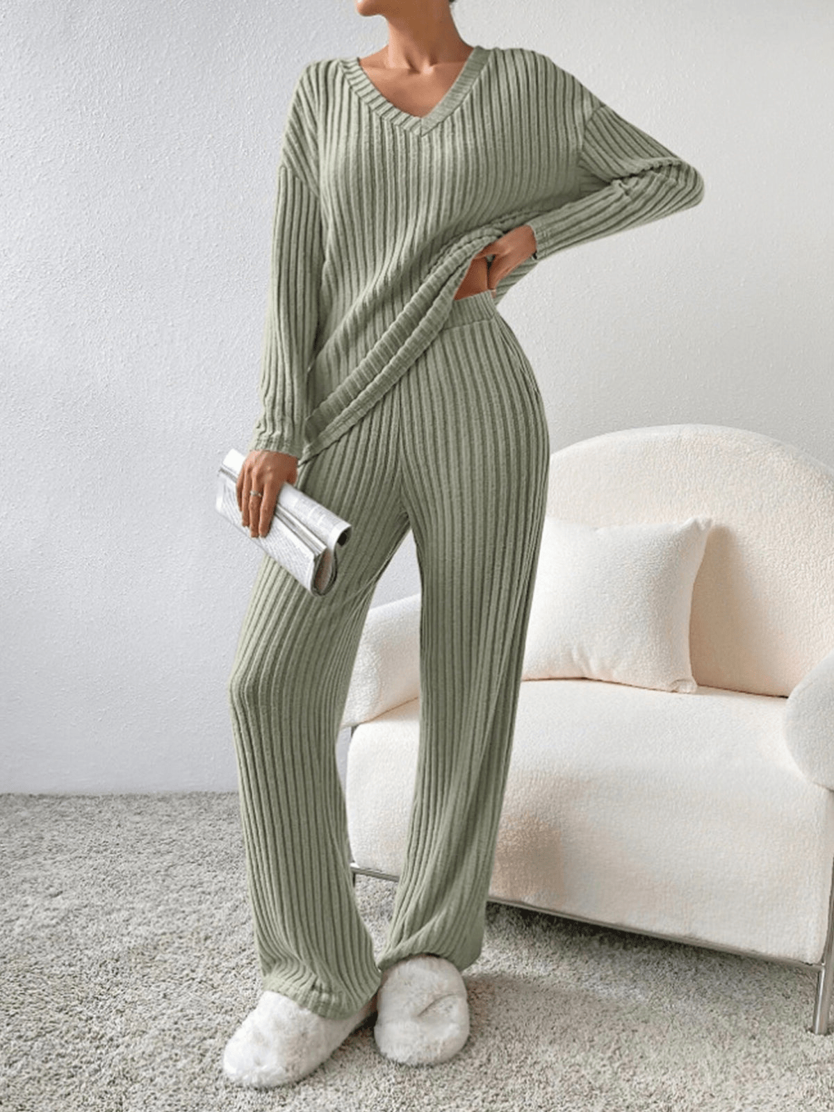 FENNA | COSY & COMFORTABLE TWO-PIECE SET