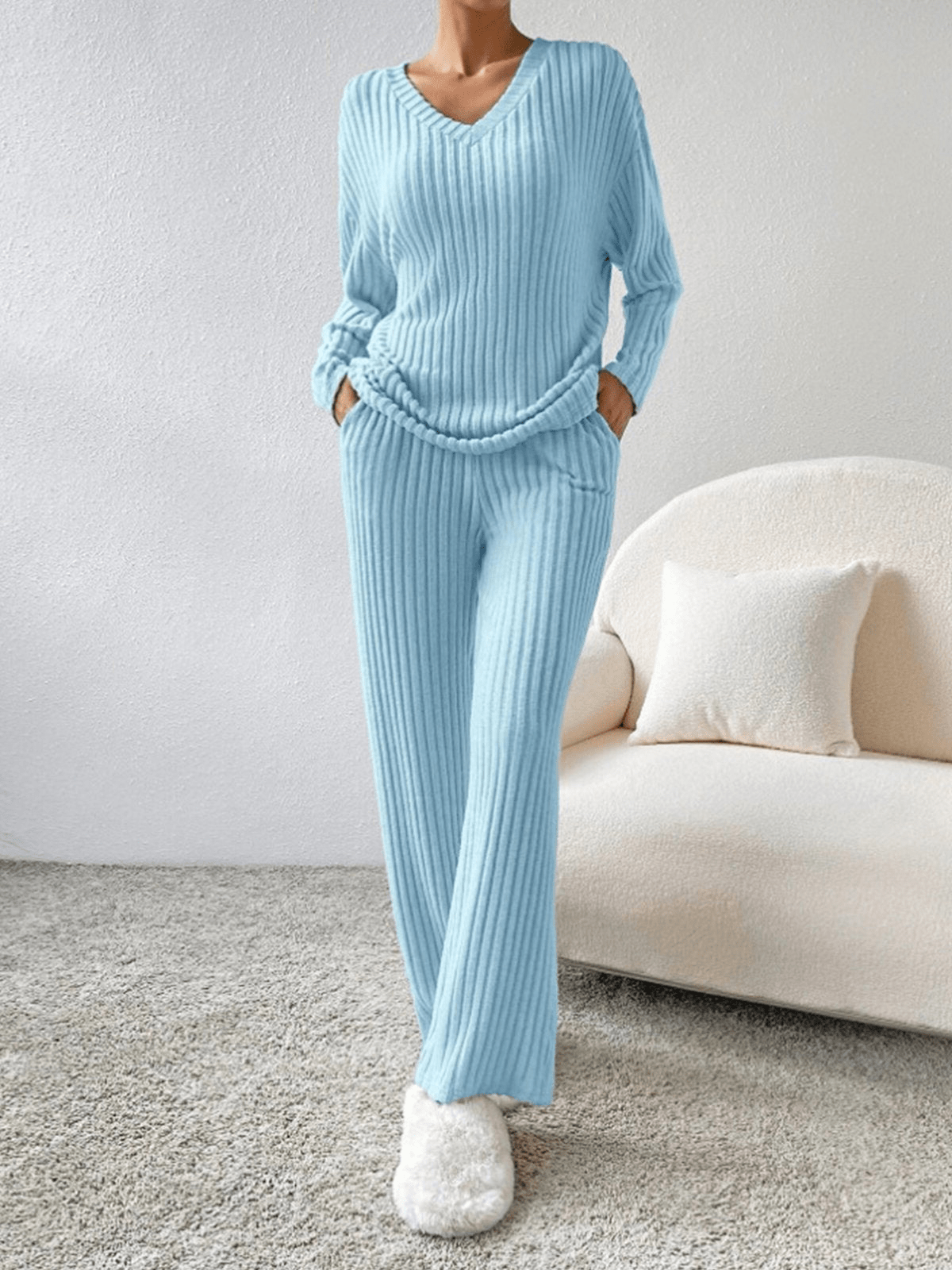 FENNA | COSY & COMFORTABLE TWO-PIECE SET